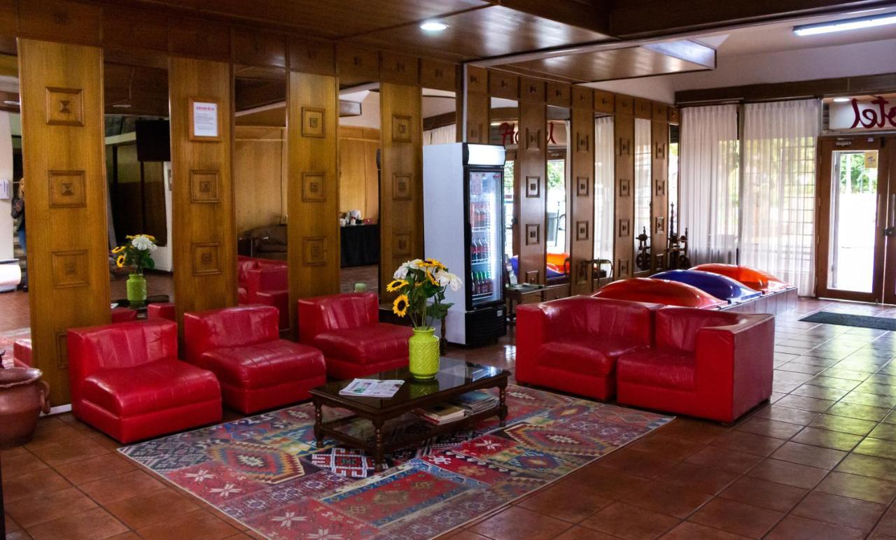 Hotel Gran Muso Лос-Анхелес Экстерьер фото